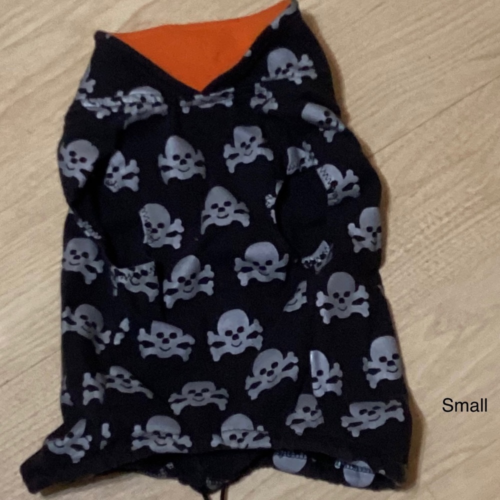 Doggie pullover Sz small